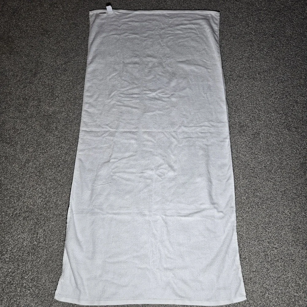 NEW Zyia Active Beach Towel White Velour Terry Cloth 30